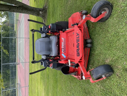 FOR SALE - 2017 GRAVELY PRO-TURN 460 LAWN MOWER (1)